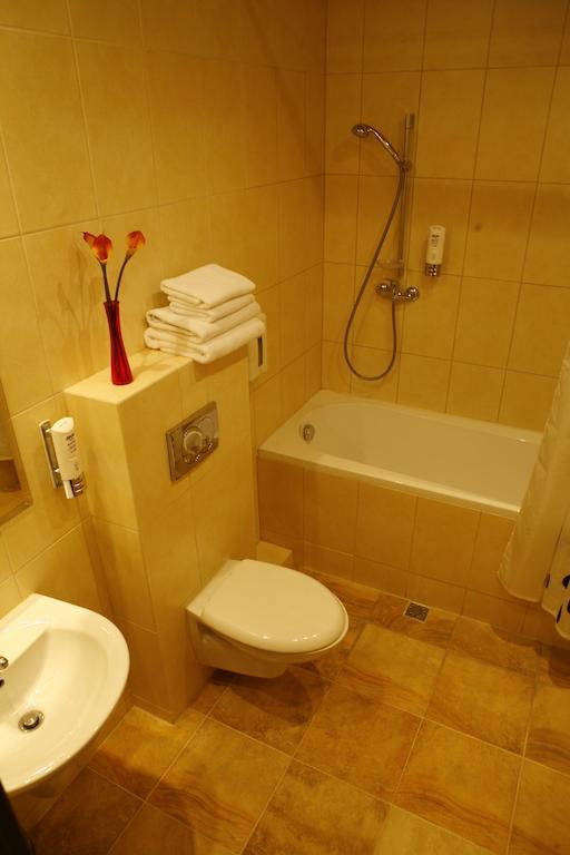 Hotel Zorza Namysłów Camera foto