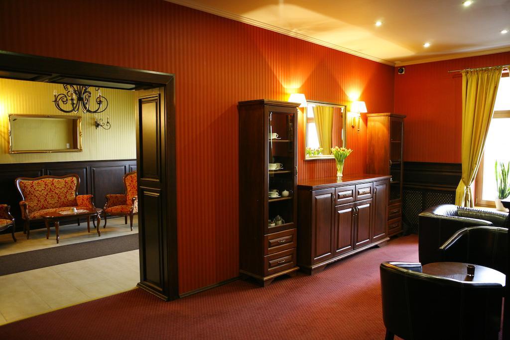 Hotel Zorza Namysłów Esterno foto
