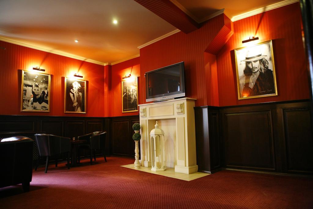 Hotel Zorza Namysłów Esterno foto
