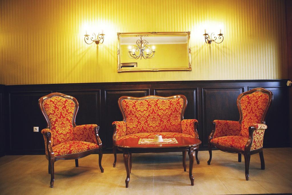 Hotel Zorza Namysłów Esterno foto
